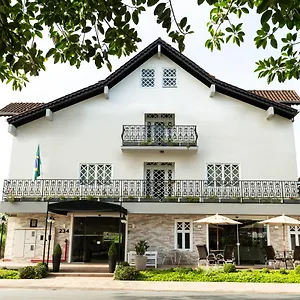https://hotel-sabrina.santa-catarina-brasil.com