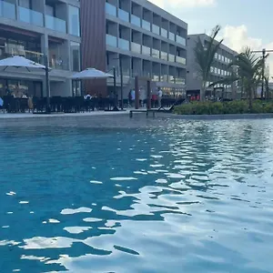 https://resort-porto-alto-6.portodegalinhashotels.com